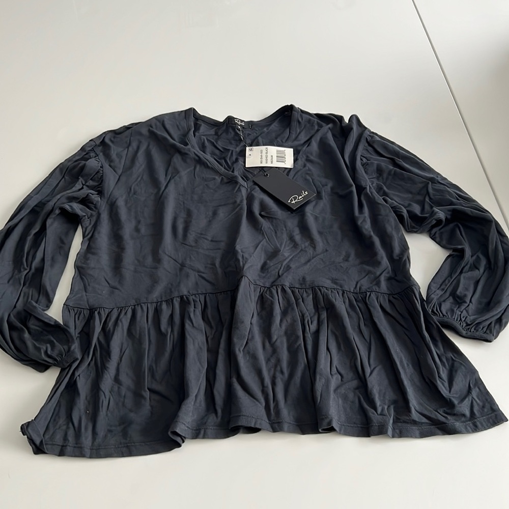 Rails black/gray top